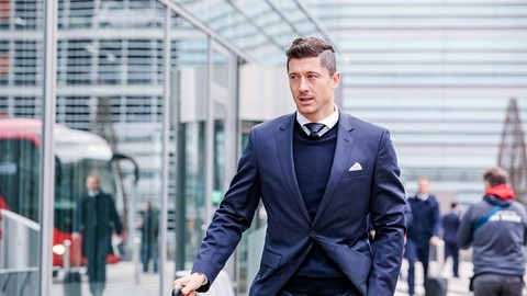 ROBERT LEWANDOWSKI NOMINOWANY DO DRUŻYNY ROKU UEFA 2018 ROBERT LEWANDOWSKI NOMINOWANY DO DRUŻYNY ROKU UEFA 2018